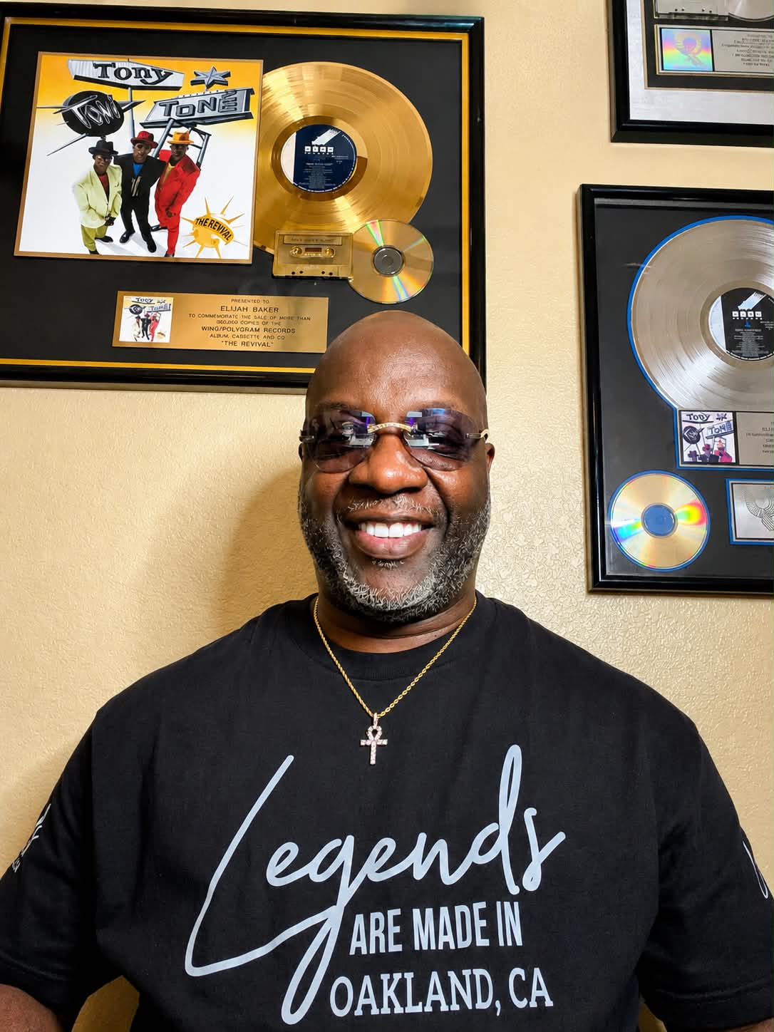 Customer wearing Banks Legendary Fashions